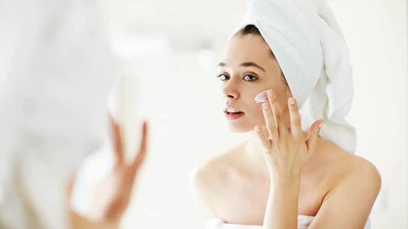 Chăm sóc da bằng dầu hạt chia