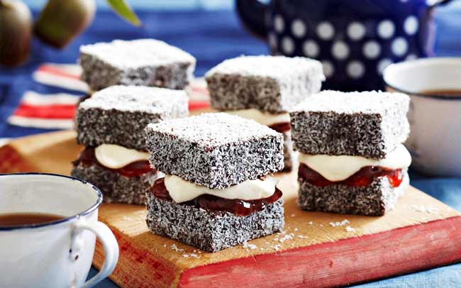 lamingtons-with-jam-and-cream